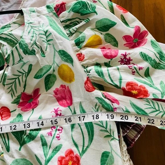 Floral Spring Puff Sleeve Blouse - Picture 9 of 10